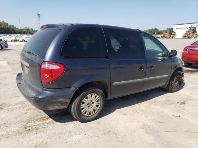 2007 Chrysler Town & Country LX