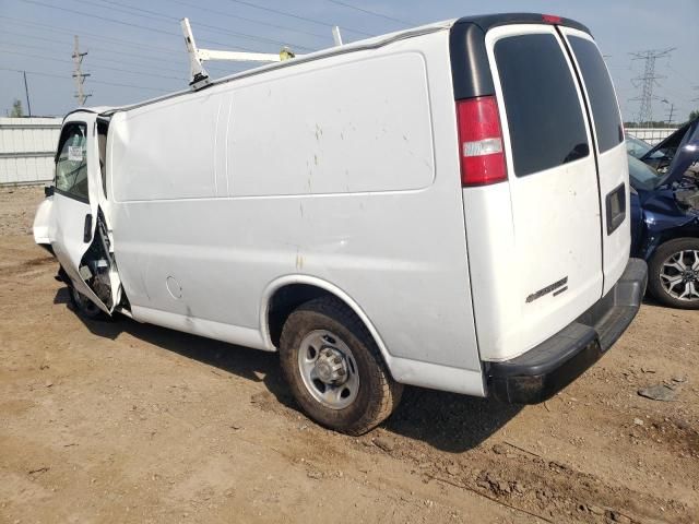 2016 Chevrolet Express G2500