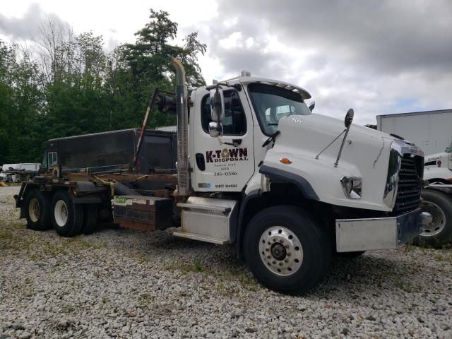 2016 Freightliner 114SD