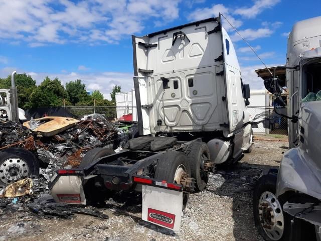 2016 Freightliner Cascadia 125