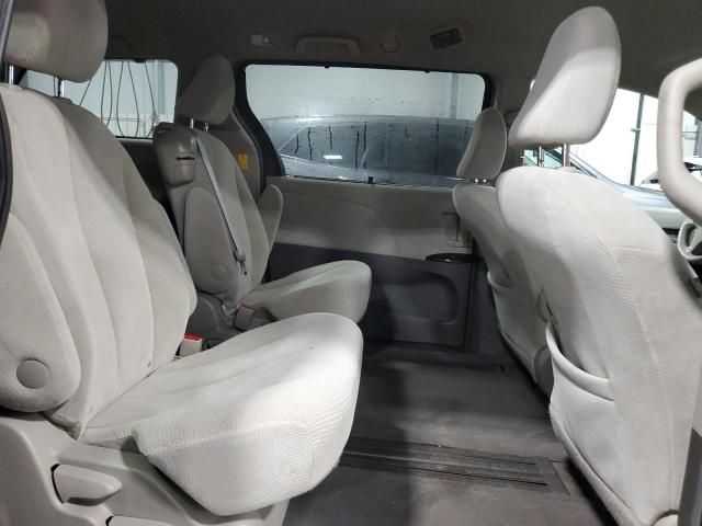 2014 Toyota Sienna LE