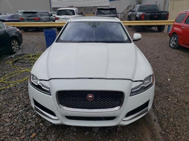 2016 Jaguar XF Prestige