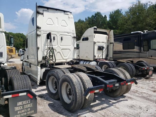 2019 Freightliner Cascadia 126