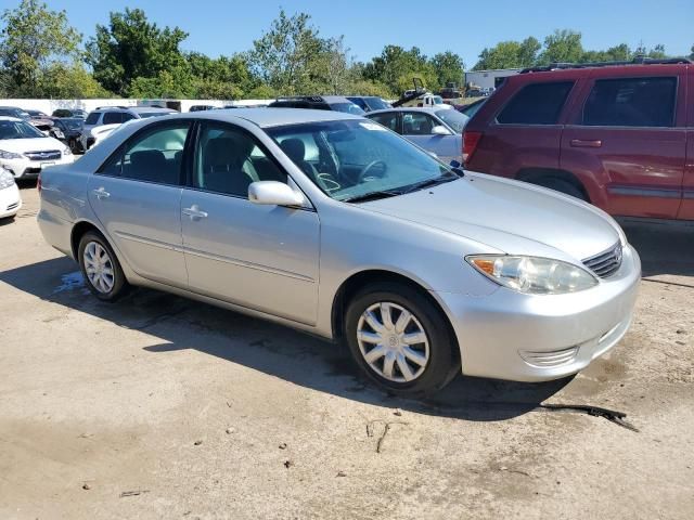 2005 Toyota Camry LE