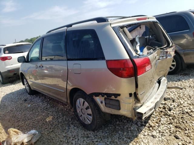 2005 Toyota Sienna CE