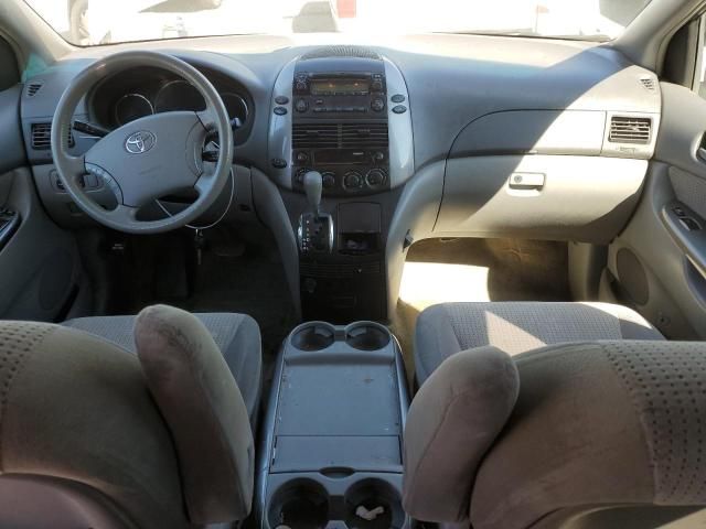 2006 Toyota Sienna CE