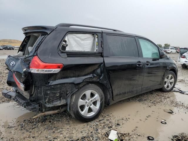 2013 Toyota Sienna LE