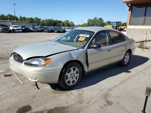 2005 Ford Taurus SE