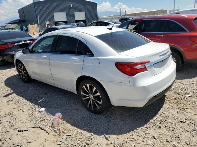 2013 Chrysler 200 Touring