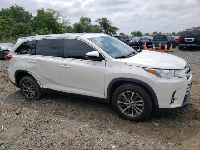 2019 Toyota Highlander SE