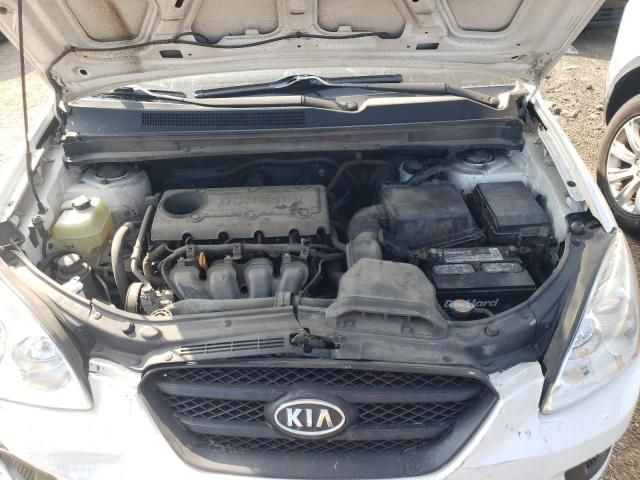 2009 KIA Rondo Base