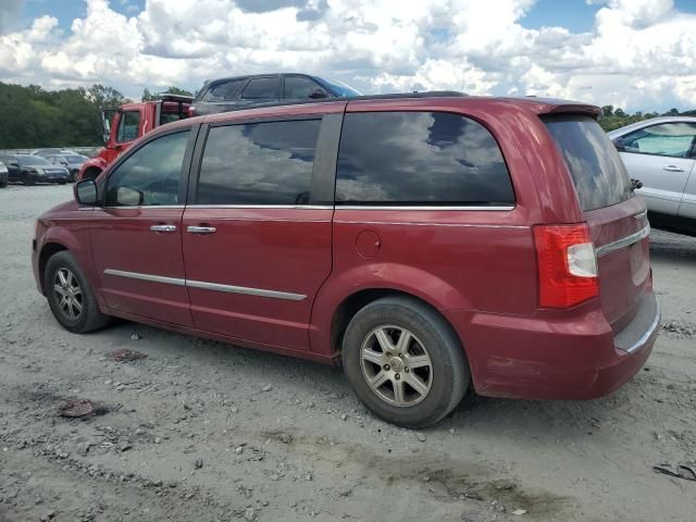 2011 Chrysler Town & Country Touring