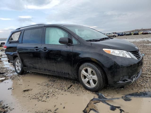 2013 Toyota Sienna LE