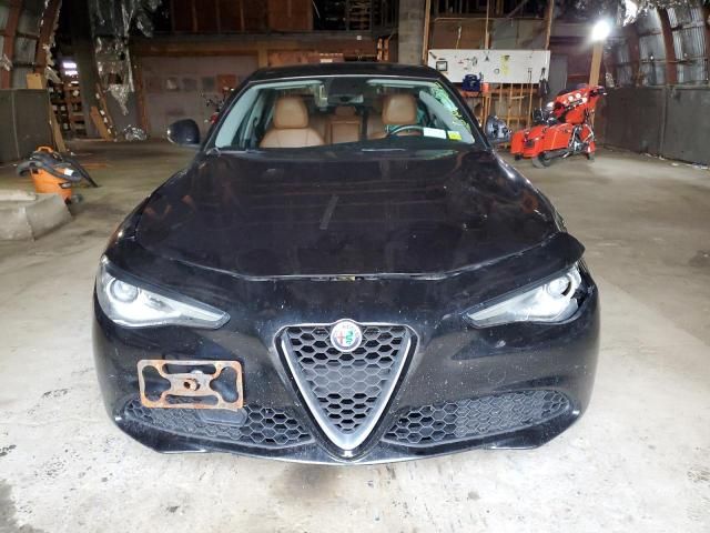 2017 Alfa Romeo Giulia Q4