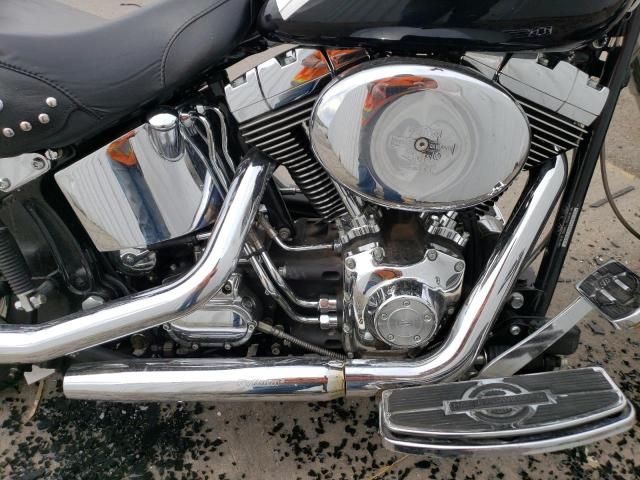 2004 Harley-Davidson Flstc