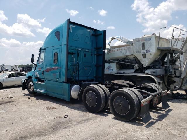 2022 Freightliner Cascadia 126