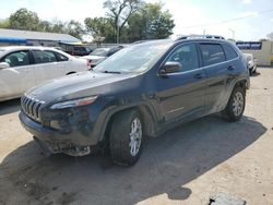 Salvage cars for sale from Copart Wichita, KS: 2016 Jeep Cherokee Latitude