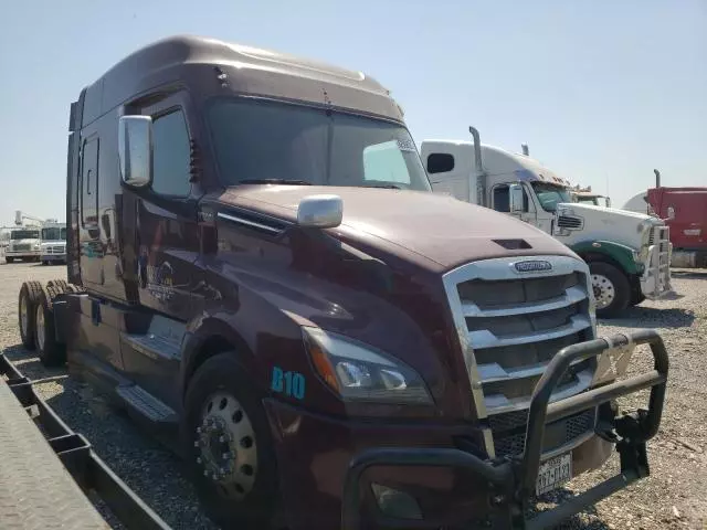 2019 Freightliner Cascadia 126