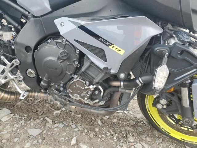 2017 Yamaha FZ10