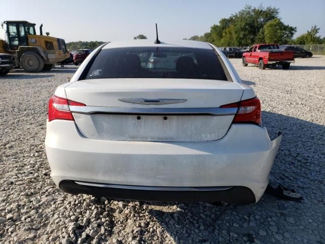 2013 Chrysler 200 Touring