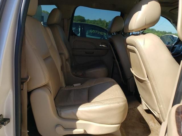 2011 Cadillac Escalade ESV Luxury