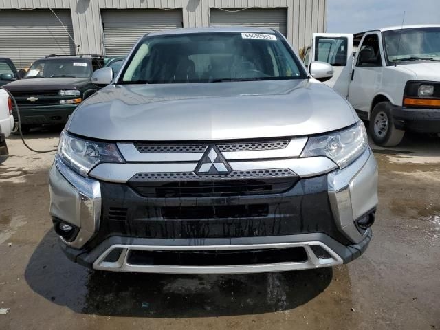 2019 Mitsubishi Outlander SE