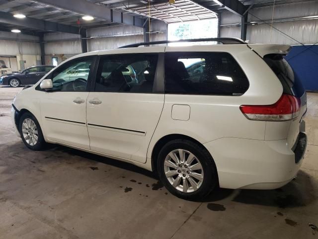 2012 Toyota Sienna XLE