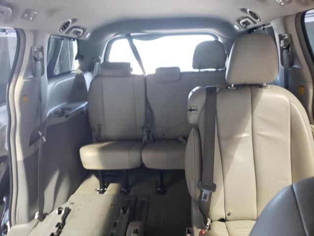 2012 Toyota Sienna XLE