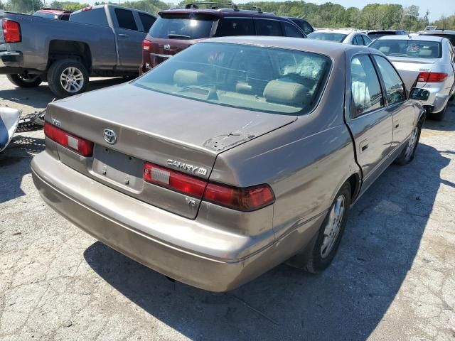 1999 Toyota Camry LE