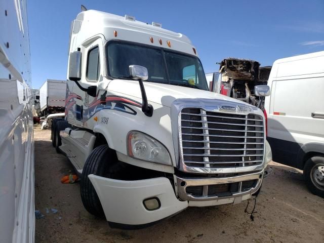 2013 Freightliner Cascadia 125