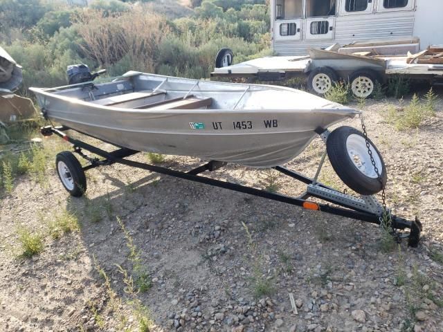 1975 Alumacraft Acraftboat