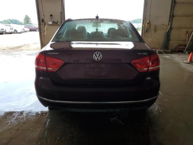 2012 Volkswagen Passat SEL