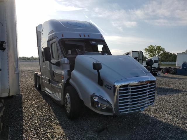 2020 Freightliner Cascadia 125