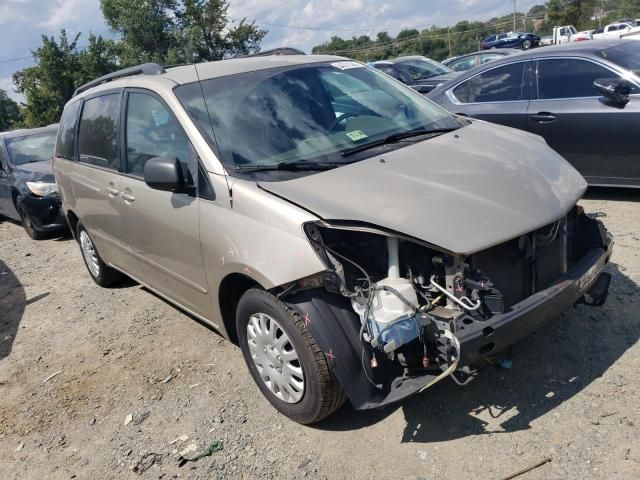 2009 Toyota Sienna CE