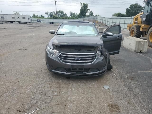 2016 Ford Taurus Limited