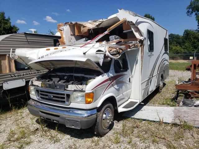 2005 Ford Econoline E450 Super Duty Cutaway Van