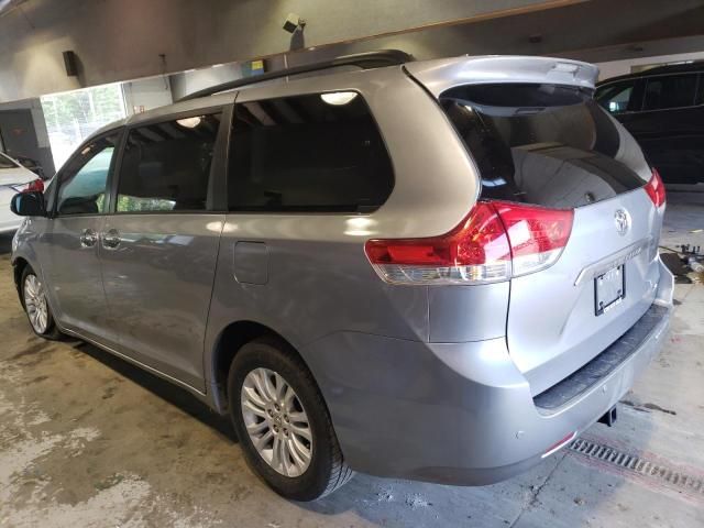 2012 Toyota Sienna XLE