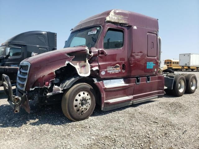 2019 Freightliner Cascadia 126