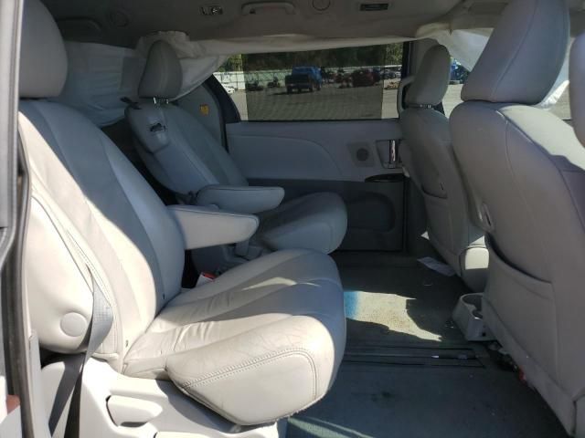 2012 Toyota Sienna XLE