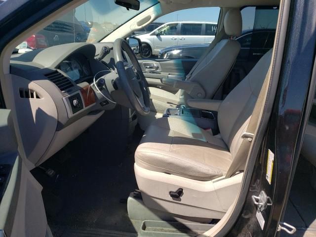 2008 Chrysler Town & Country Touring