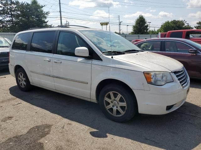 2010 Chrysler Town & Country Touring