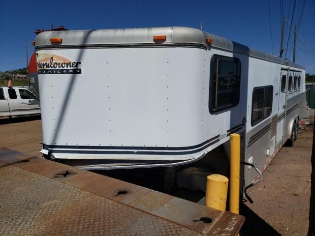 1999 Sundowner Horse Trailer