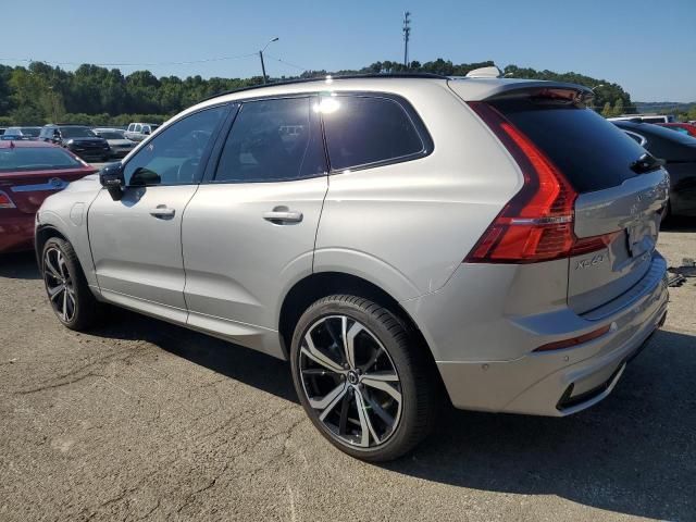 2022 Volvo XC60 T8 Recharge R-Design