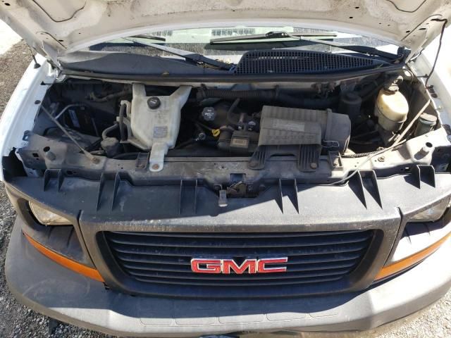 2014 GMC Savana Cutaway G3500