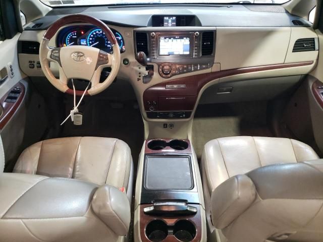 2012 Toyota Sienna XLE