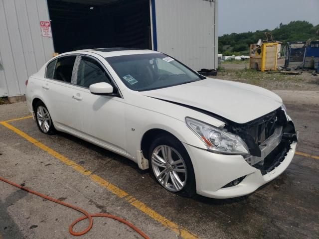 2015 Infiniti Q40