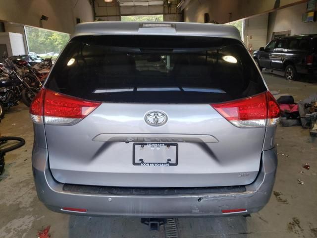 2012 Toyota Sienna XLE