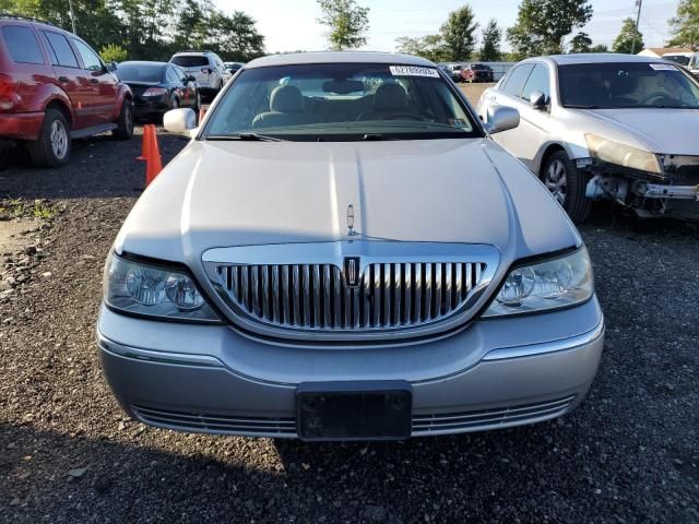 2004 Lincoln Town Car Ultimate