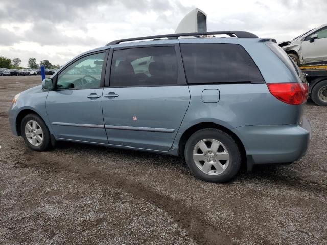 2009 Toyota Sienna CE