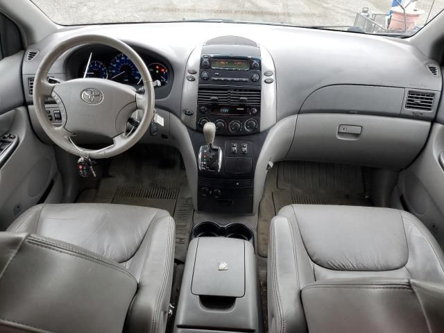 2009 Toyota Sienna CE